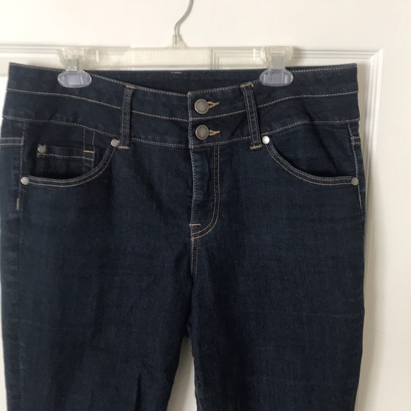 Torrid cropped jeans - Picture 2 of 6